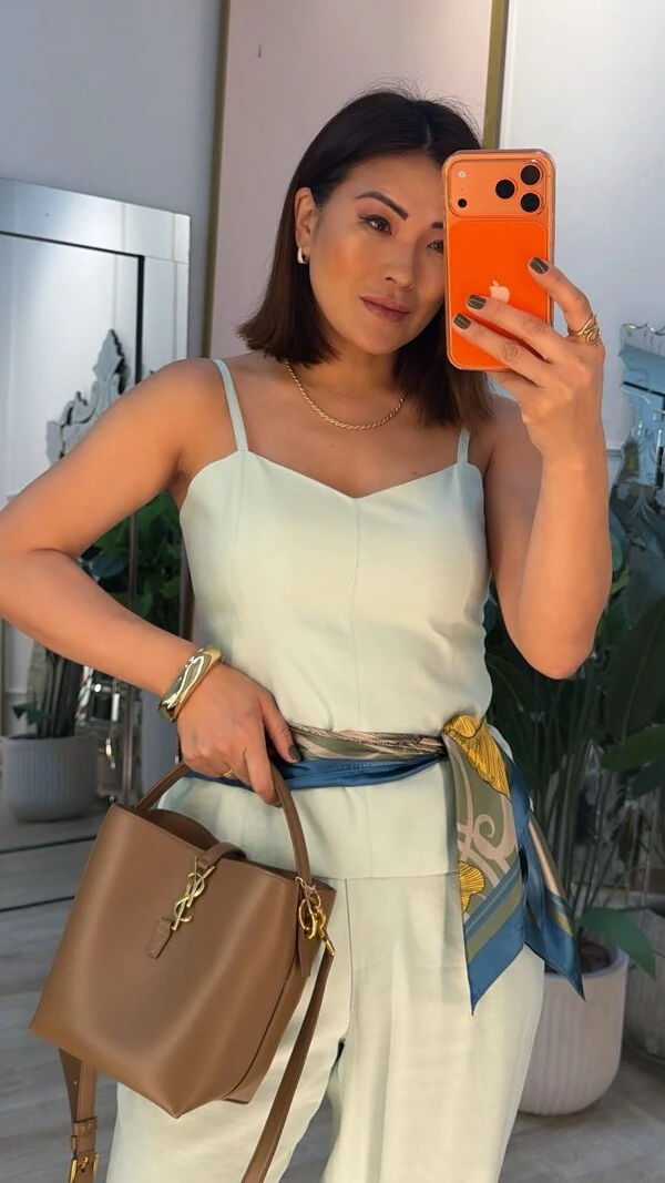 Blusa Regata Decote Coração Gisele Com Cinto Fino