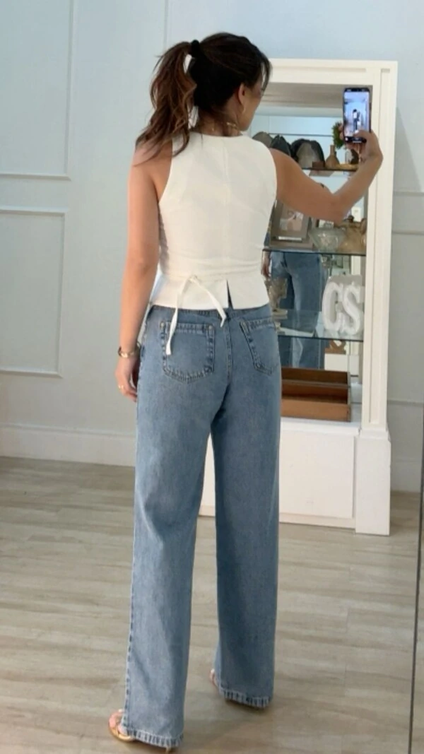 Blusa Regata Alfaiataria Noelle Brochê De Folhas