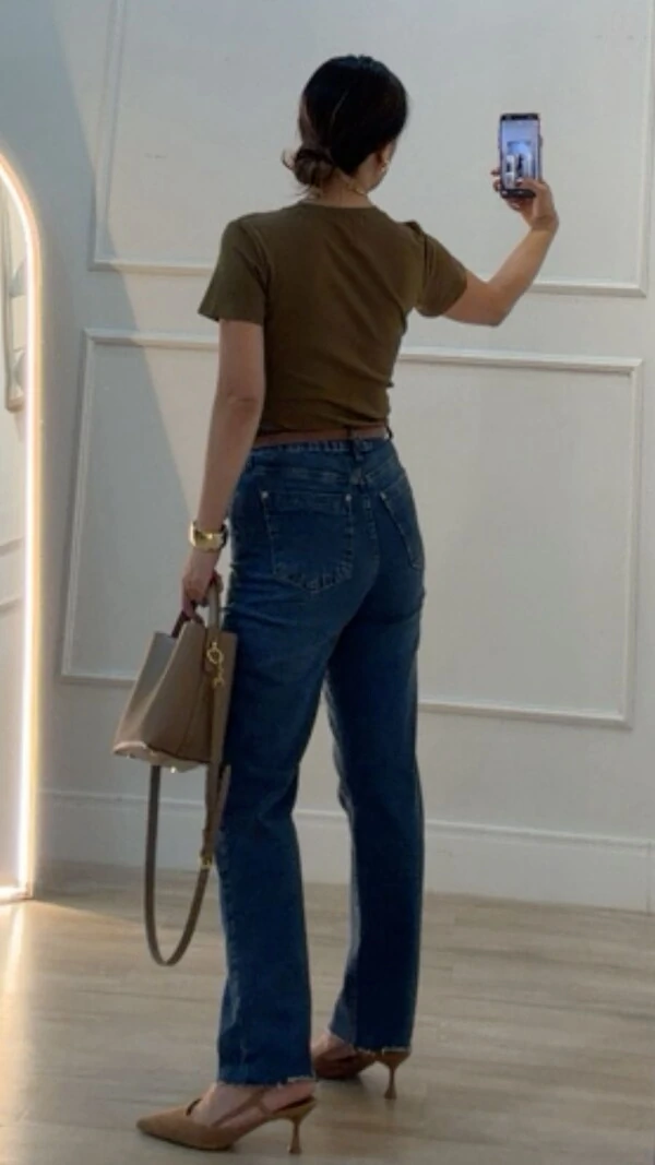 Blusa De Malha Bruna Mangas Curtas