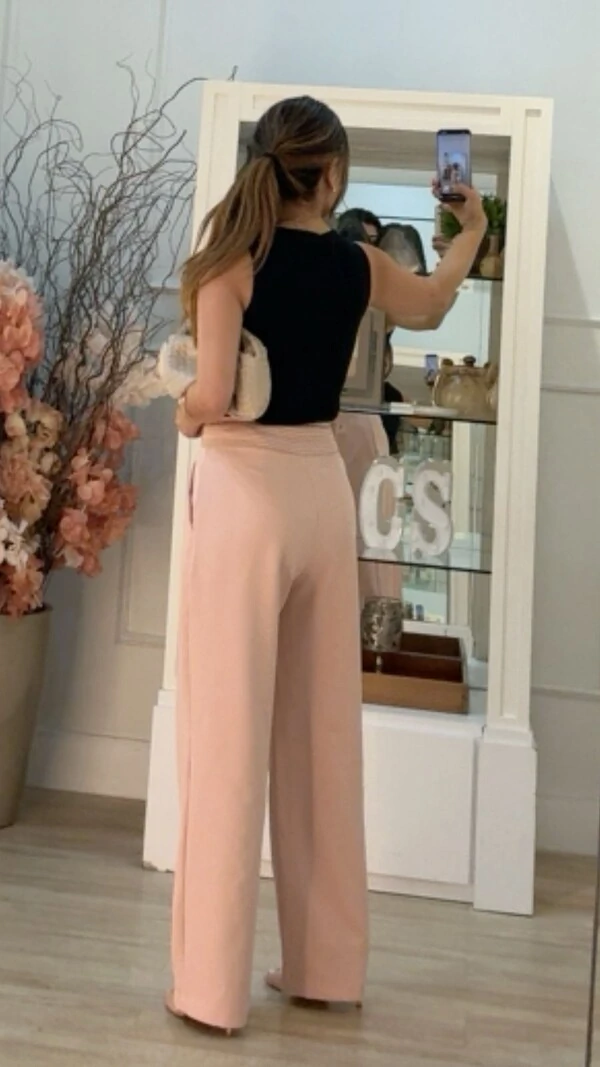 Blusa Regata Malha Canelada Aisha