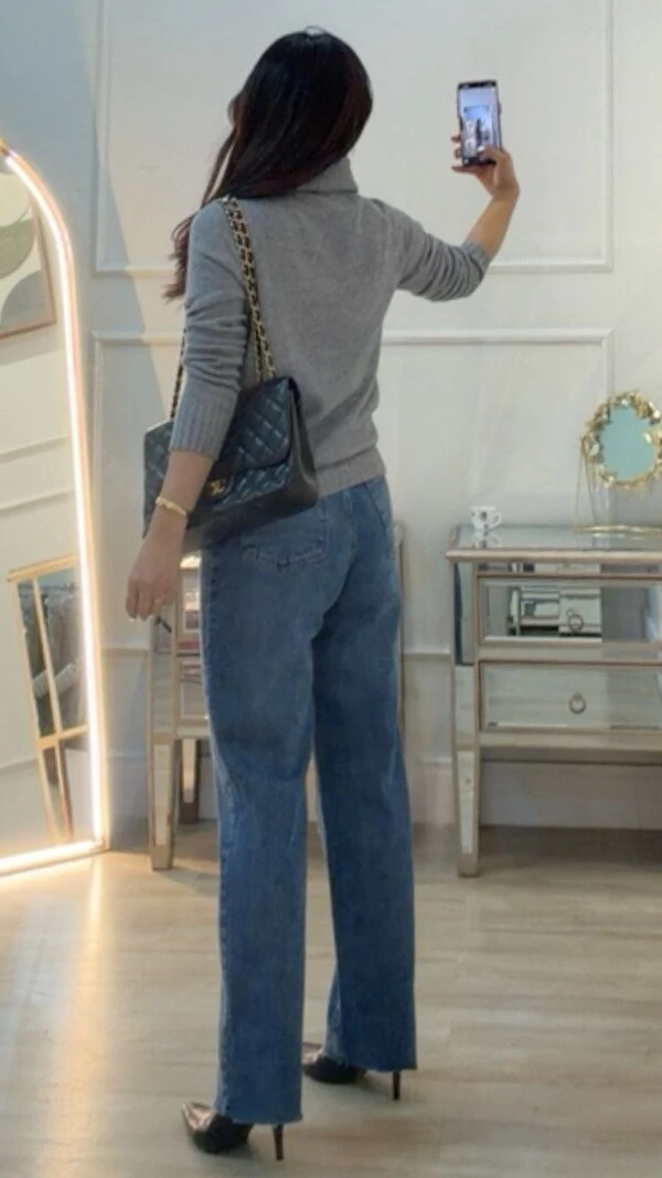 Blusa Tricot Gola Rolê Sandra Nervuras Caneladas Na Horizontal