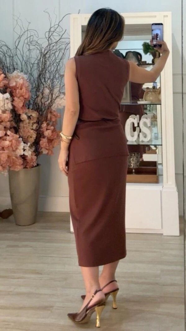 Conjunto Canelado Blusa Gola Alta E Saia Midi Suellen Cinto Fino Couro Eco