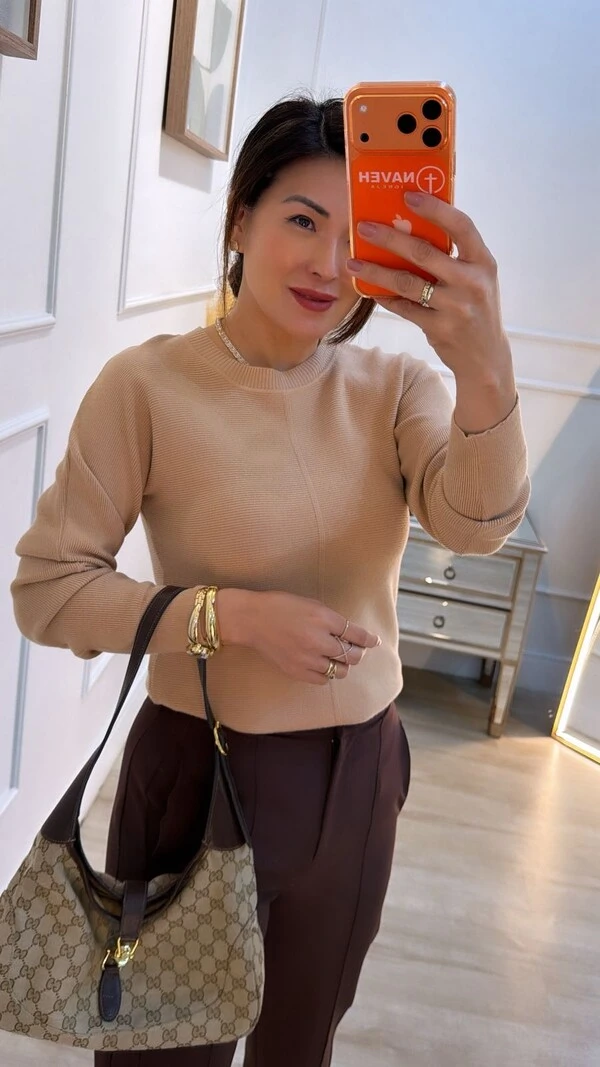 Blusa Tricot Punhos Largos Lavínia Detalhe Nervura Frontal