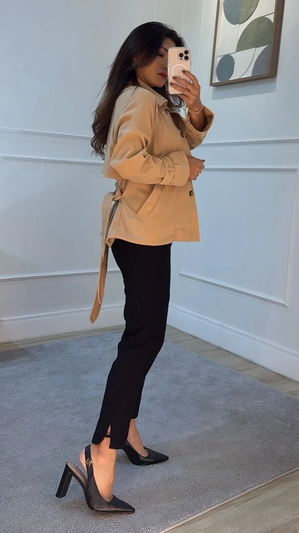 Trench Coat Curto Mangas Longas Com Martingalê Raika Cinto Faixa