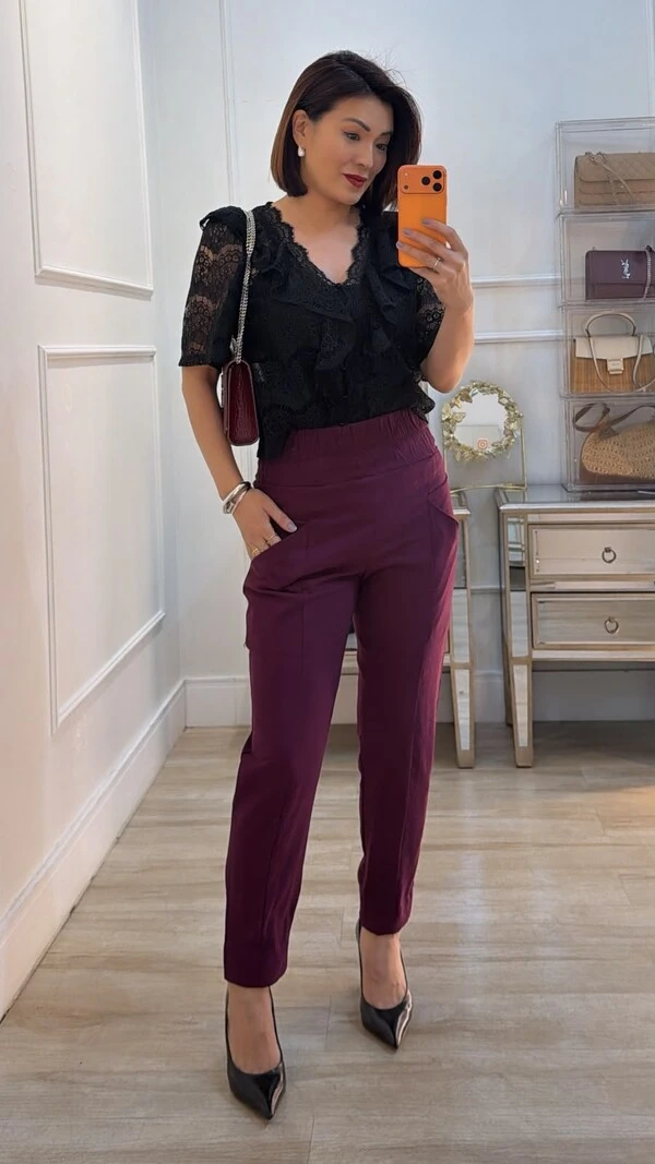 Calça Pala Larga Desire Bolsos Com Recorte Assimétrico