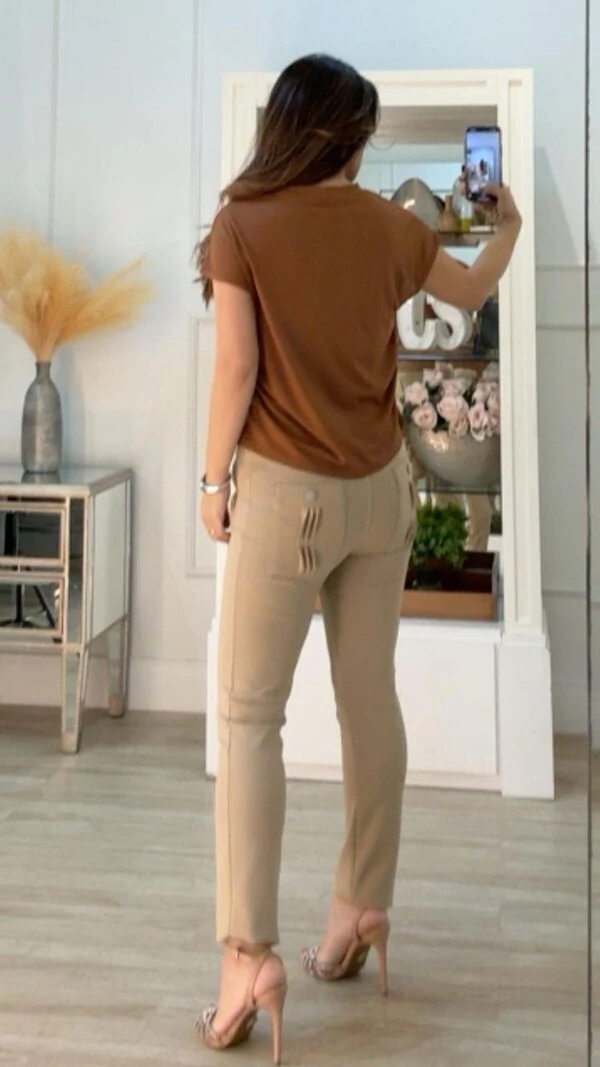 Blusa Ampla Steff Canelada Com Detalhes Texturizados