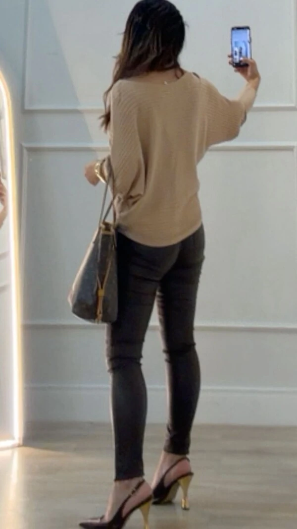 Poncho Tricot Texturizado Grazi Barrado Arredondado