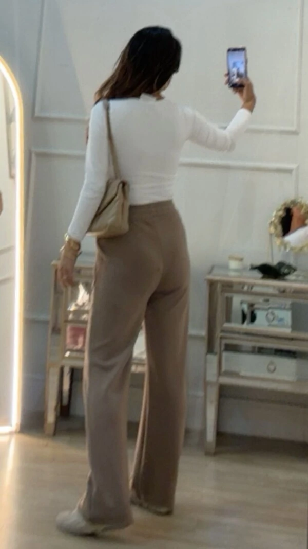 Calça Pantalona Moletinho Vanessa Pala Com Amarração