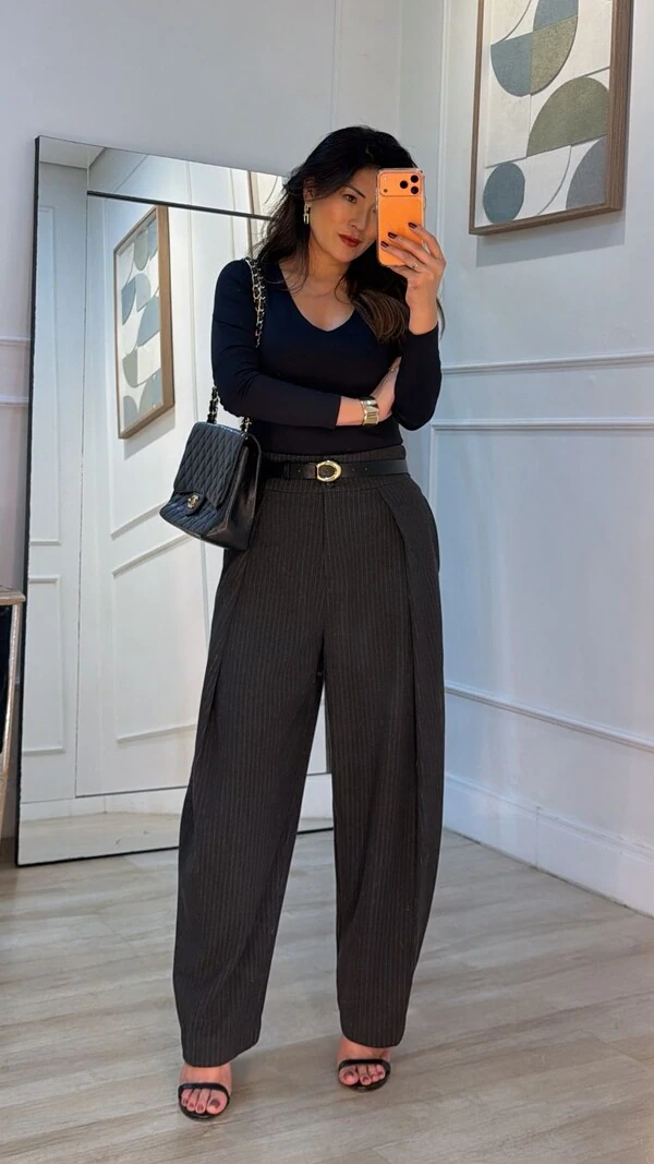 Blusa Suplex Decote V Camila Manga Longa