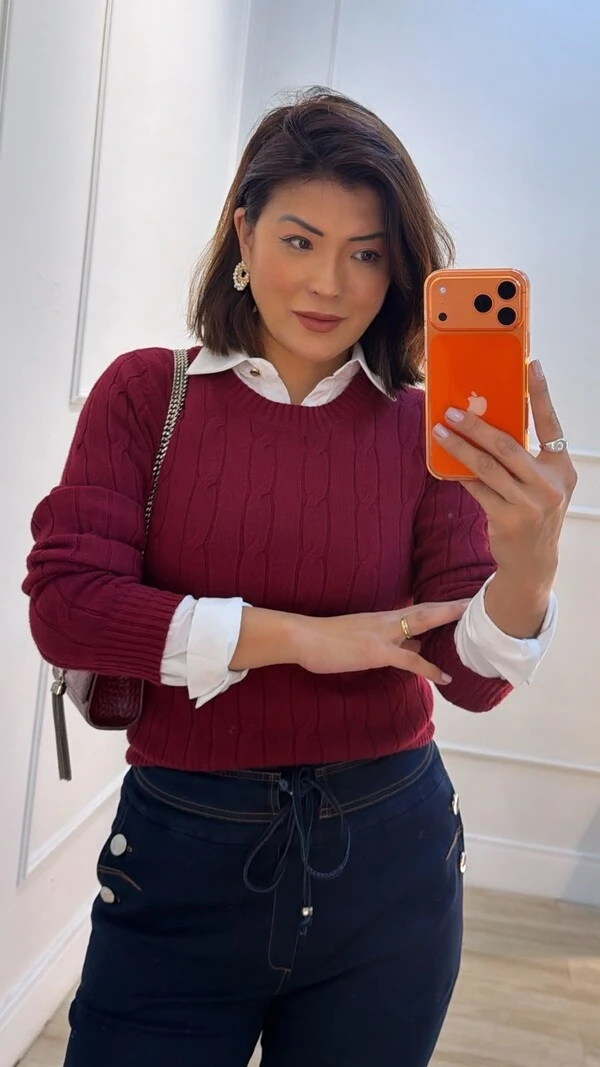 Blusa Tricot Maithe Nervuras E Trançados Pela Peça
