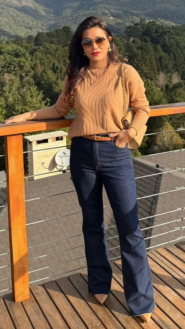 PRÉ-VENDA ENVIO 25/08 Blusa Tricot Gola Alta Nayara Losangos Com Nervuras Na Diagonal