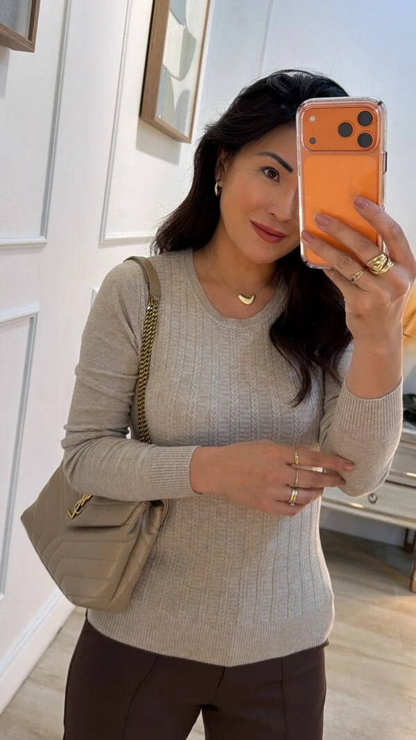 Blusa Tricot Isis Texturas Na Horizontal E Trançados Frontais