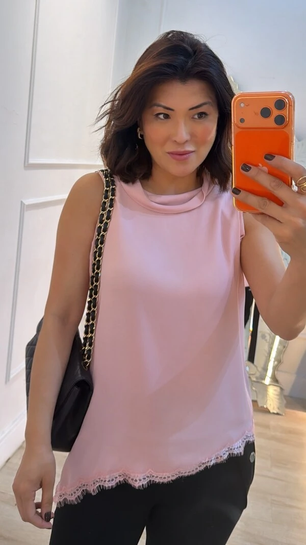 Blusa Regata Crepe Noelle Barrado Assimétrico Detalhe Renda