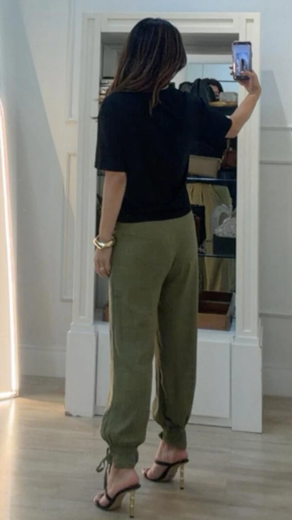 Blusa Malha Ampla Gola Careca Anny Mangas 3/4