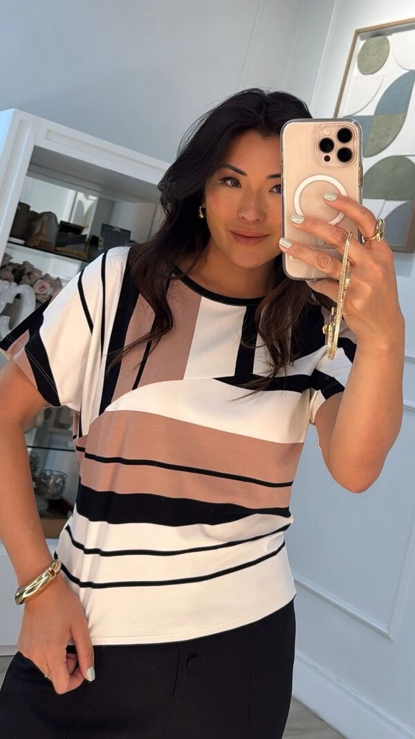 Blusa Ampla Malha Listrada Tricolor Eloise