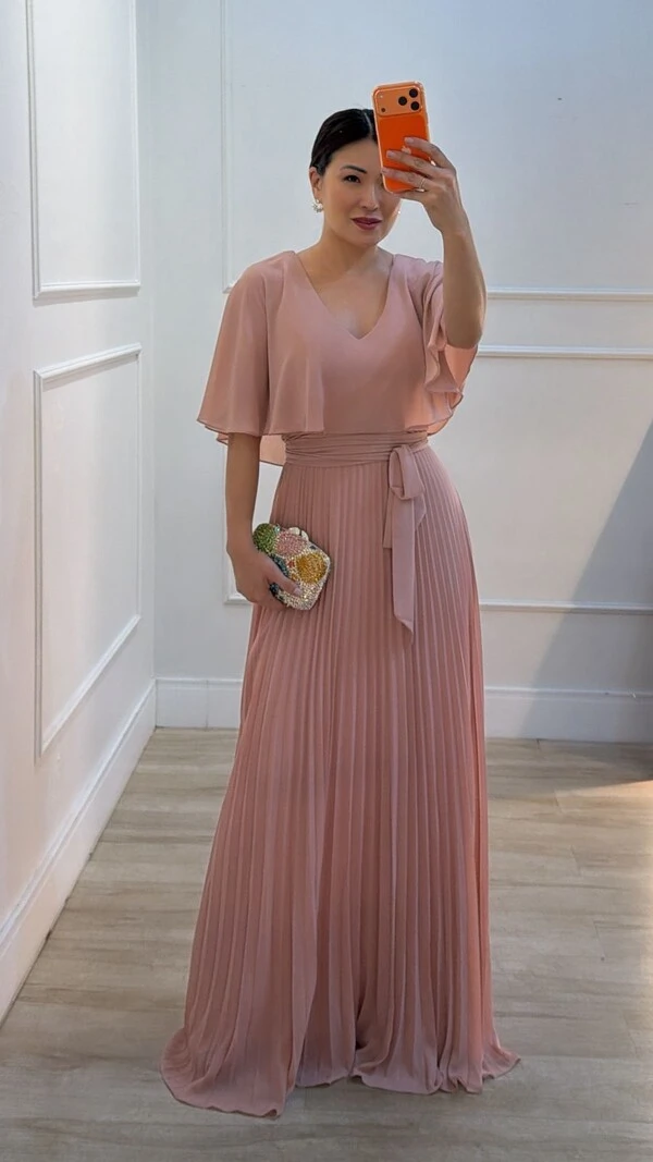 Vestido Longo Crepe Plissado Manga Capa Michelle Com Cinto Faixa