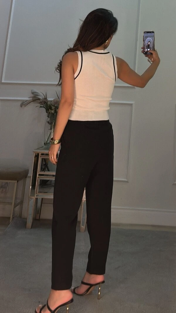 Blusa Regata Celina Detalhe Bicolor E Alças Largas