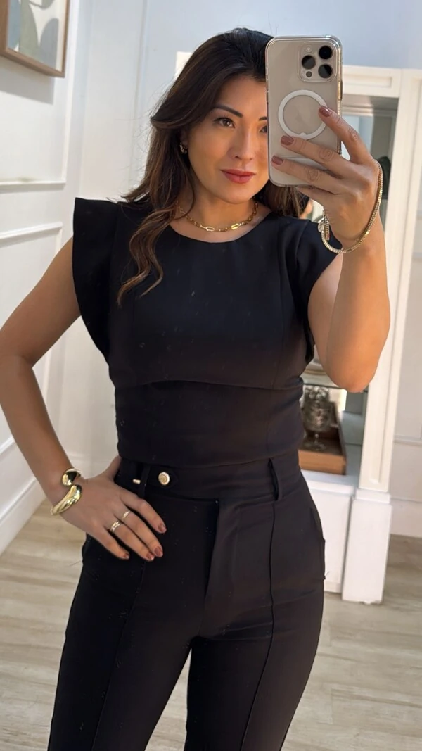 Cropped Alfaiataria Camila Posterior Com Botões Duplos Em Espiral