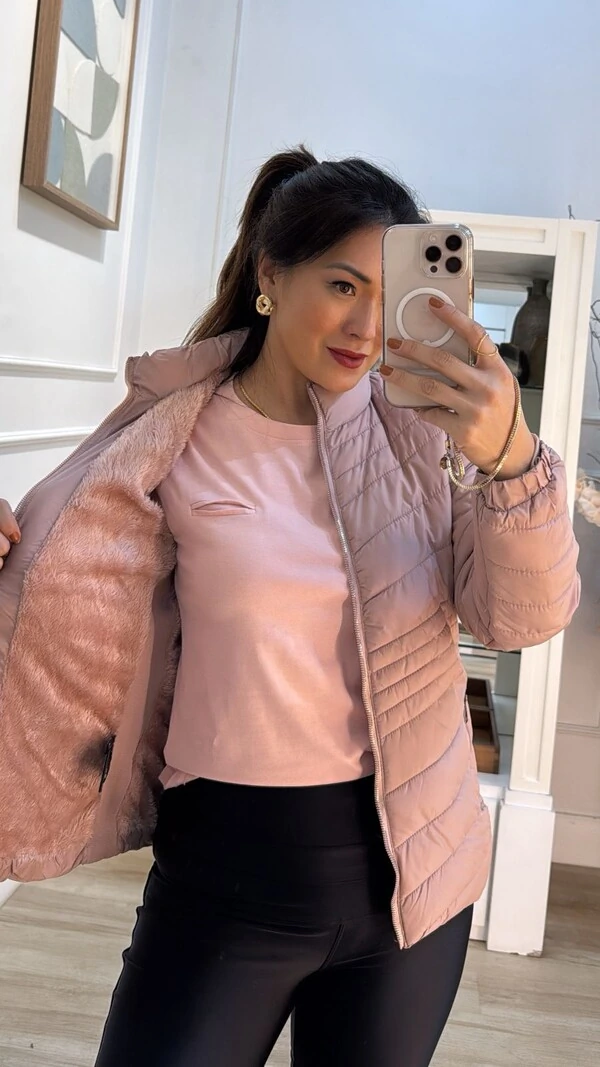 Jaqueta Nylon Pesponto Diagonais Debora Detalhe Lateral Largo Canelado