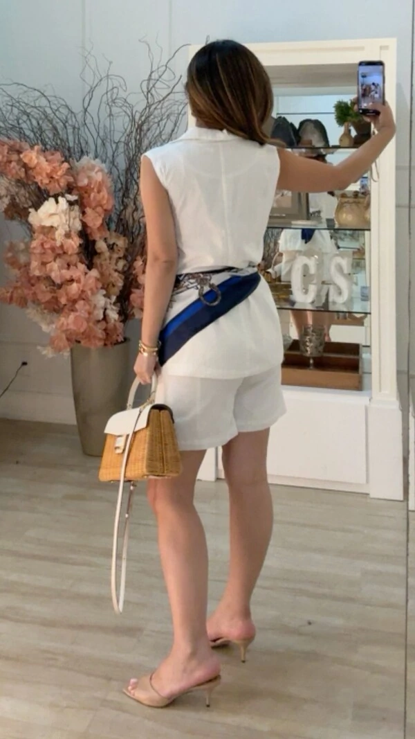 Shorts Linho Pregas Frontais Sayuri Botão Marmorizado