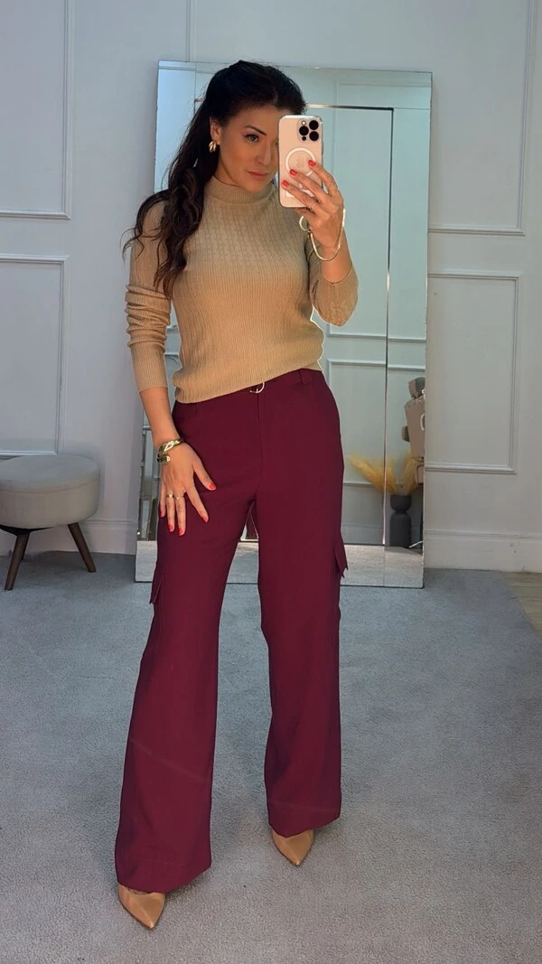 Blusa Tricot Nervuras Verticais Roberta Gola Alta Canelada