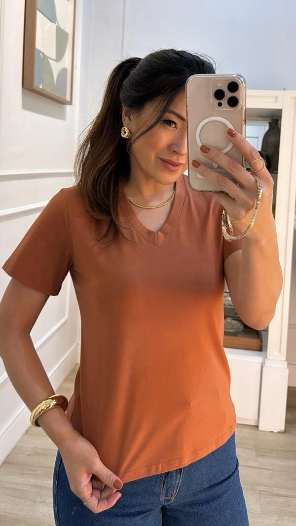 Blusa Malha Decote V Eliza Mangas Curtas
