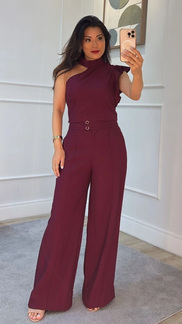 Calça Pantalona Twill Recortes Na Pala Célia +Blusa Gola Alta Com Recortes Célia Cherry