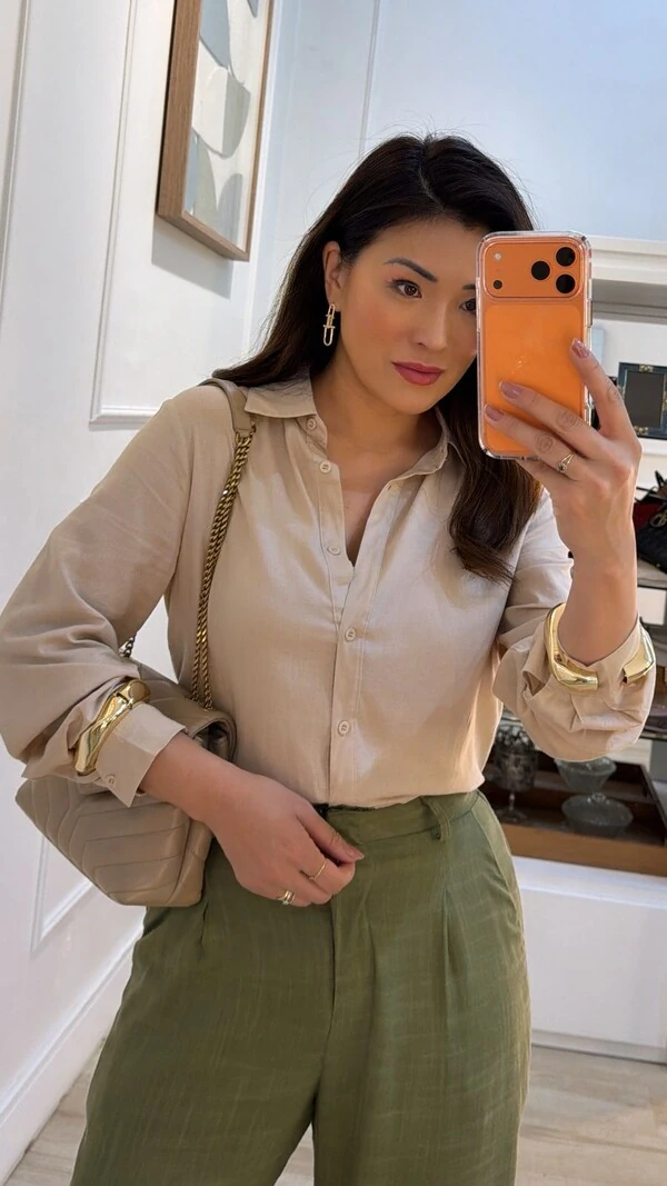 Maxi Camisa Cris Detalhe De Pregas Nos Punhos E Posterior