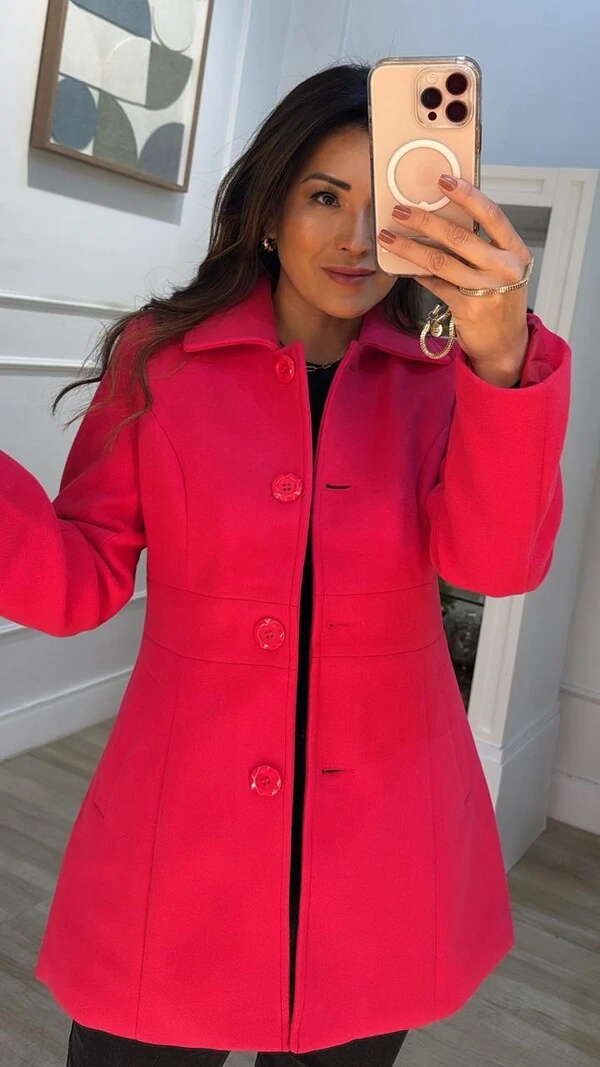 Casaco Lã Batida Bolsos Em Relevo Na Diagonal Melissa Recorte Na Cintura