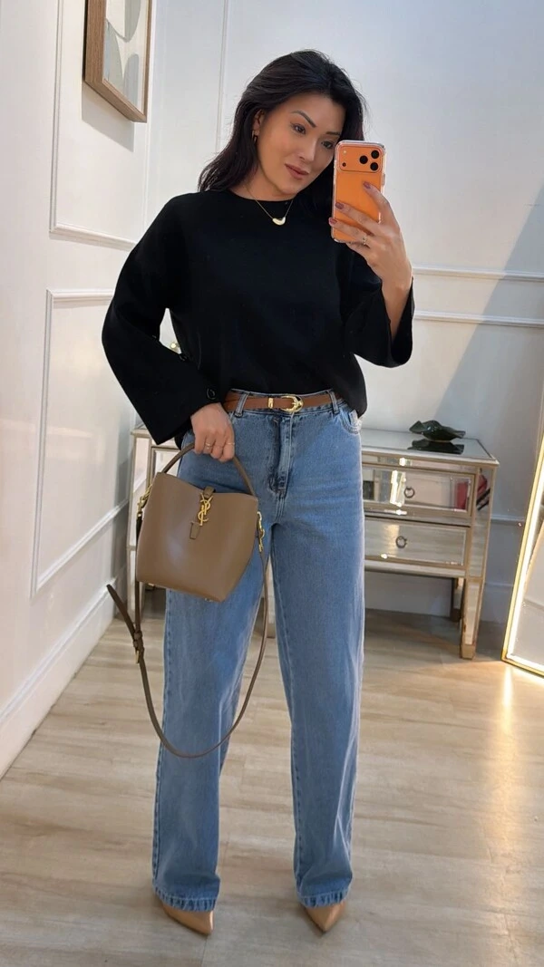 Blusa Tricot Amplo Raissa Nervura E Botões Resinados Nos Punhos