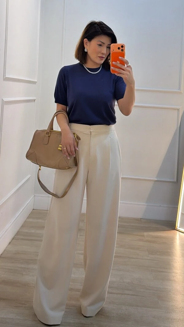 Blusa Tricot Mangas Curtas Raissa Detalhe Frontal Em Strass