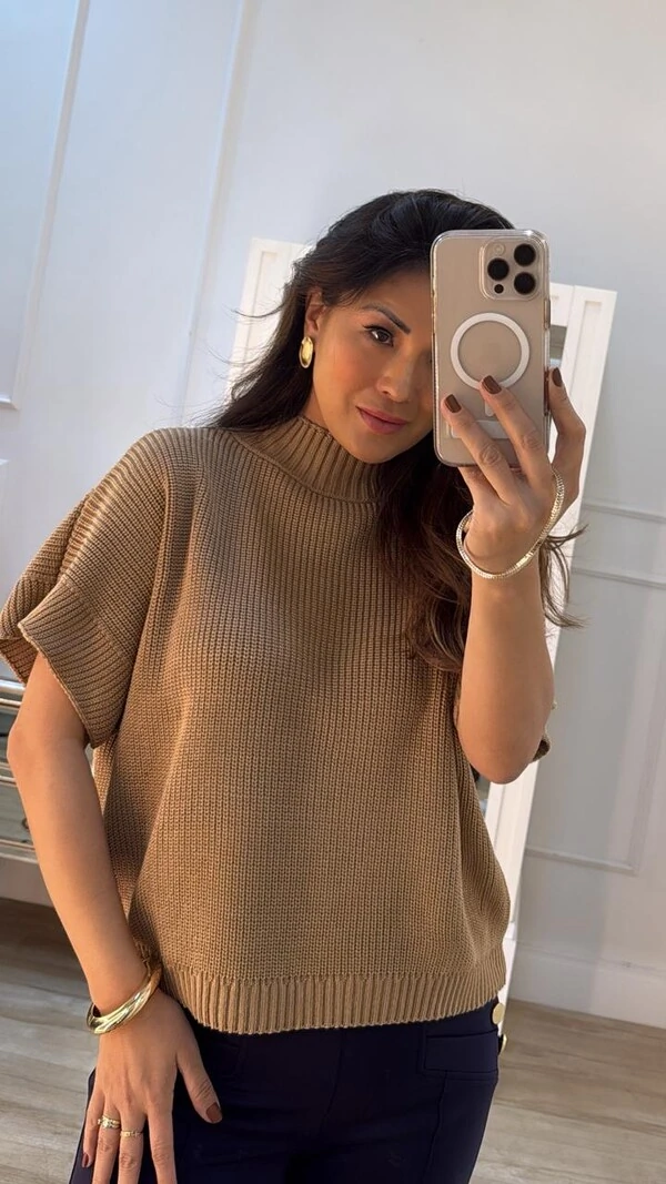 Blusa Ampla Tricot Priscila Gola Alta Canelada