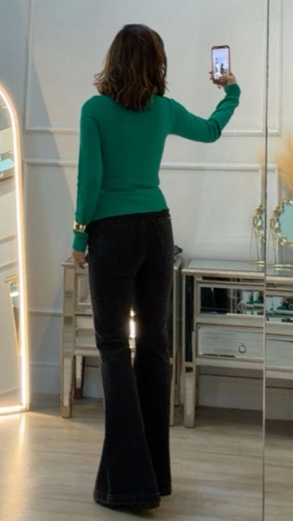 Blusa Tricot Gola Alta Detalhe Nuvem Jamile Nervuras Em Zigue-Zague