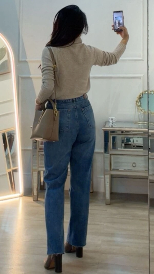 Blusa Tricot Gola Rolê Sandra Nervuras Caneladas Na Horizontal