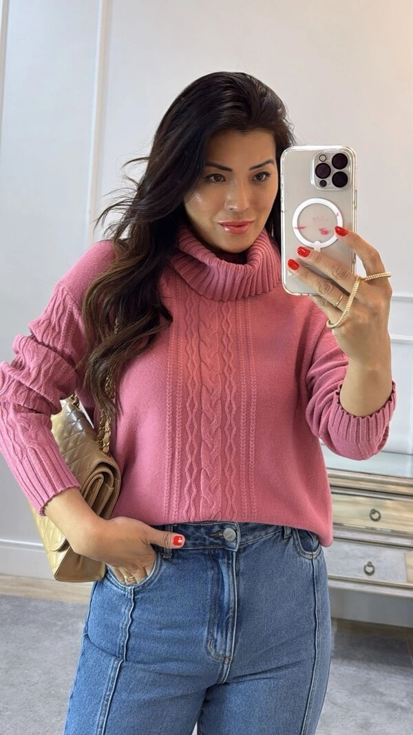 Blusa Tricot Gola Rolê Margoth Detalhes Trançados E Zigue E Zague