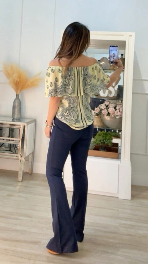 Blusa Ombro A Ombro Com Babado Estampada Renata
