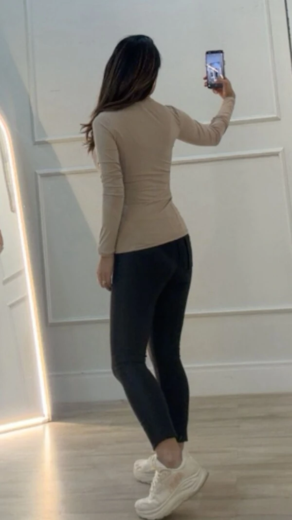 Jaqueta Malha Tecnológica Gola Alta Milena