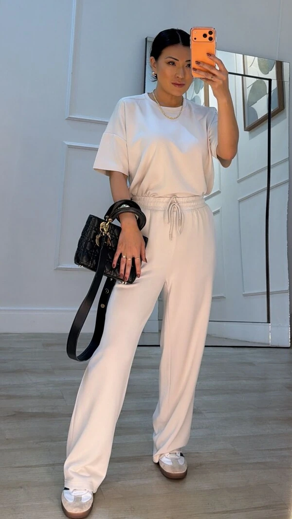 PRÉ-VENDA ENVIO ESTIMADO À PARTIR DO DIA 20/02 Conjunto Helena Blusa E Calça Pantalona