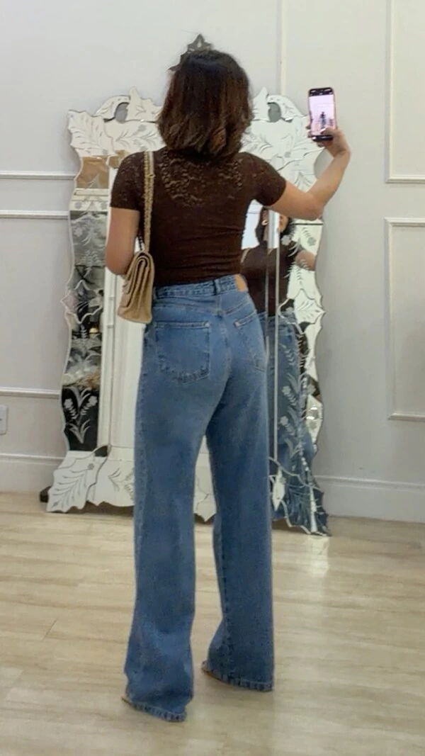 Blusa De Renda Graziela Gola Alta