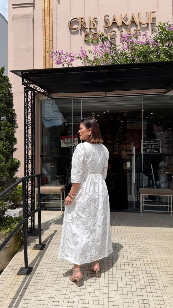 Vestido Midi Laise Bordado Cecilia Mangas 3/4