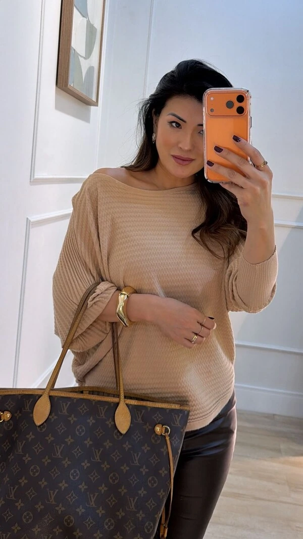 Poncho Tricot Texturizado Grazi Barrado Arredondado