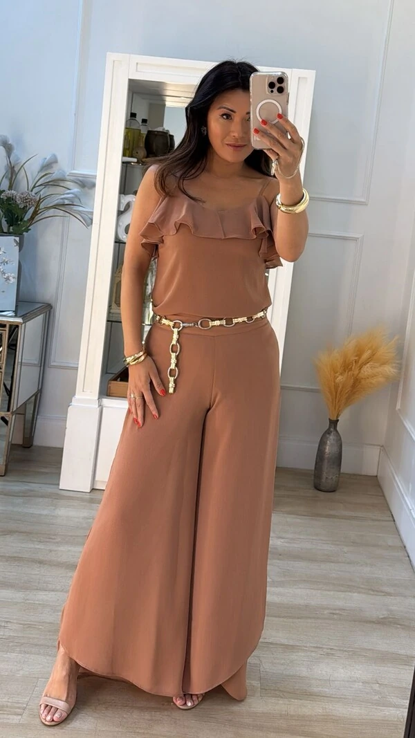 Blusa Regata Crepe Detalhe De Babado Larissa Alças Finas