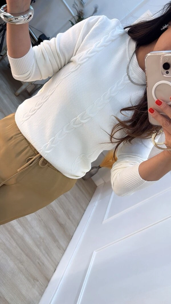 Blusa Tricot Mangas Bufantes Heloiza Trançados Triplos Frontais