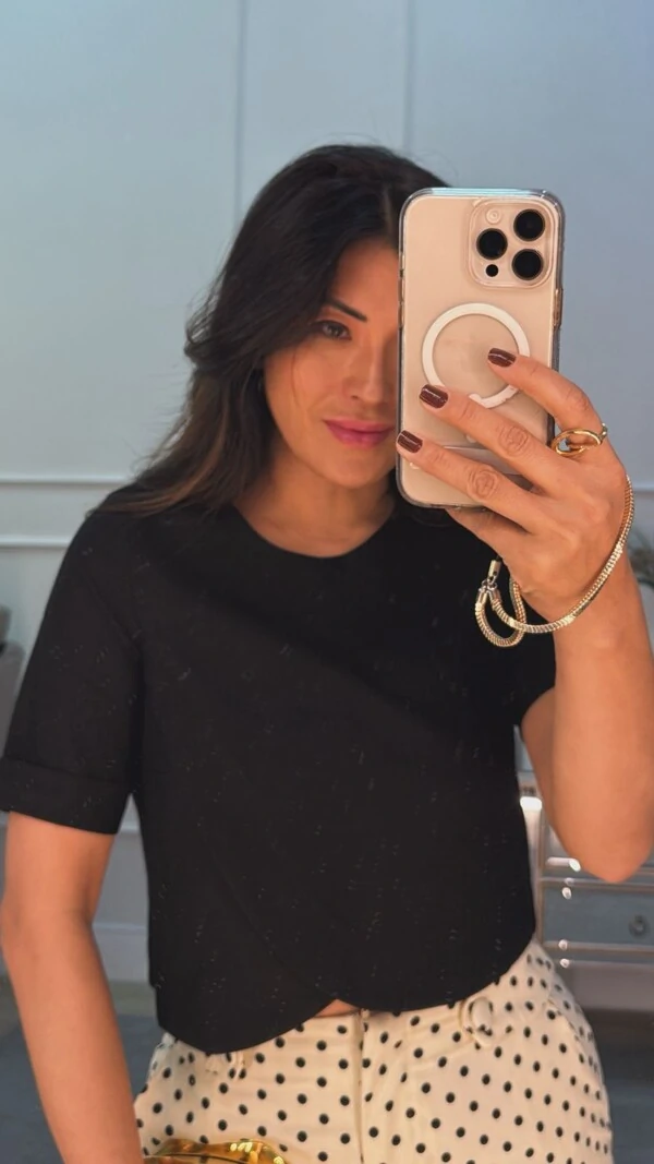 Blusa Grace Detalhe Transpassado Frontal E Mangas Curtas