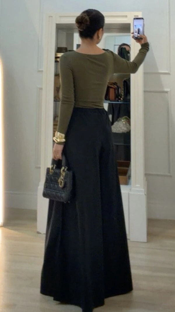 Blusa De Malha Decote V Transpassado Lina Mangas Longas