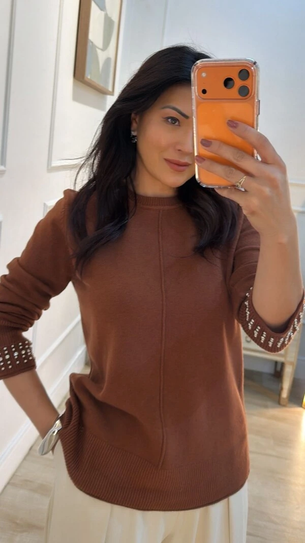 Blusa Tricot Nervura Frontal Taty Punhos Com Aplicações