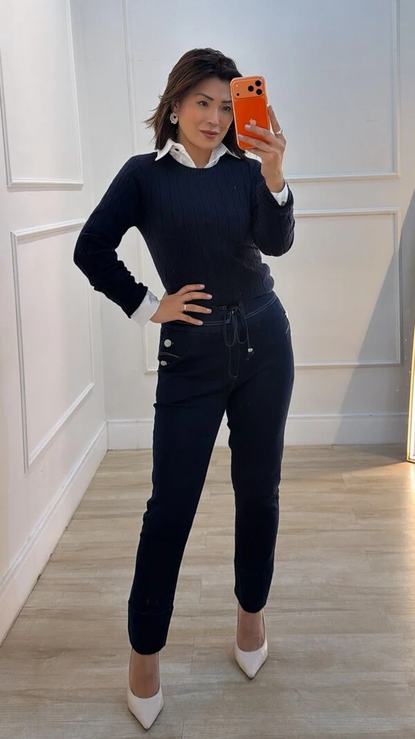 Blusa Tricot Maithe Nervuras E Trançados Pela Peça