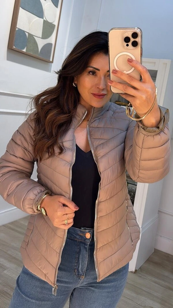 Jaqueta Nylon Gola Alta Patrícia Zíper Prata