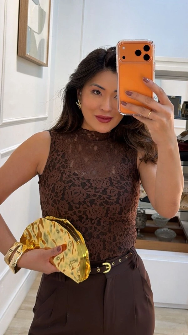 Blusa De Renda Vicky Gola Alta