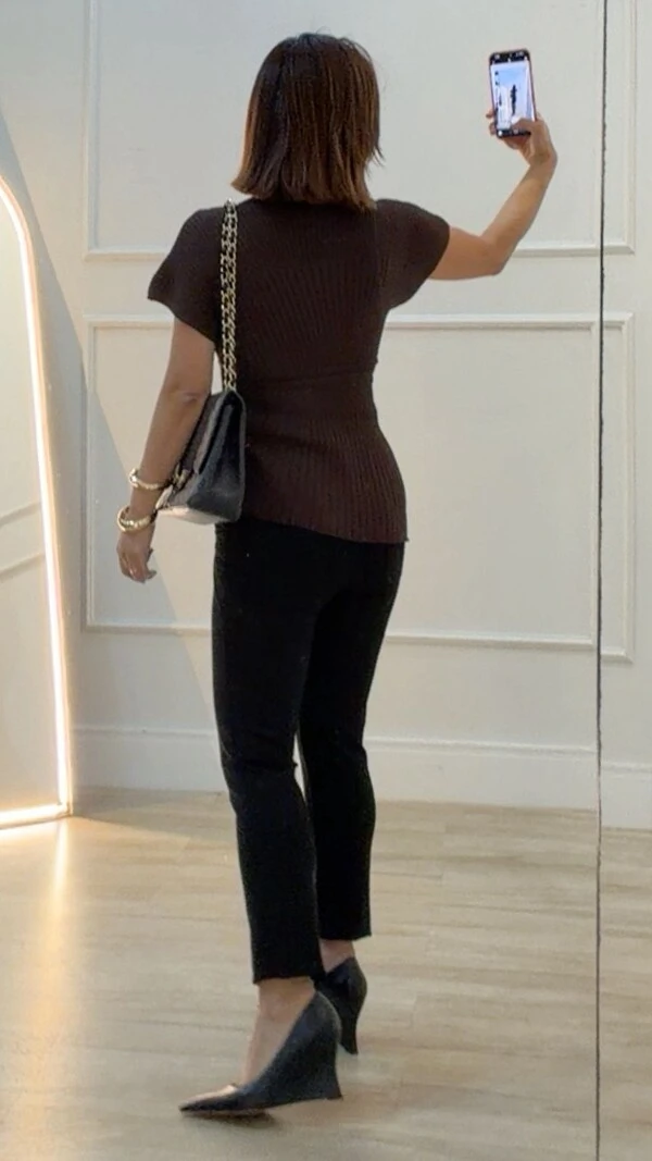 Blusa Tricot Canelado Assimétrica Catherine